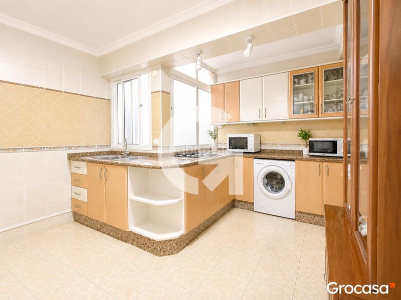 Foto f412f783-e362-437e-877b-b66b56790066. Flat in Centro Torre del Mar