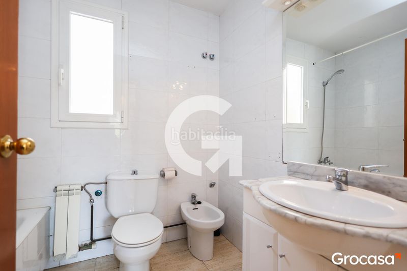 Foto 17441eee-e2c9-4854-a903-c408d9a4b283. Etagenwohnung mit heizung in Collblanc Hospitalet de Llobregat (L´)