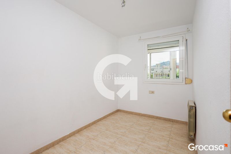 Foto 3449827f-b9e8-41ba-abc3-75b8c93dacf4. Etagenwohnung mit heizung in Collblanc Hospitalet de Llobregat (L´)