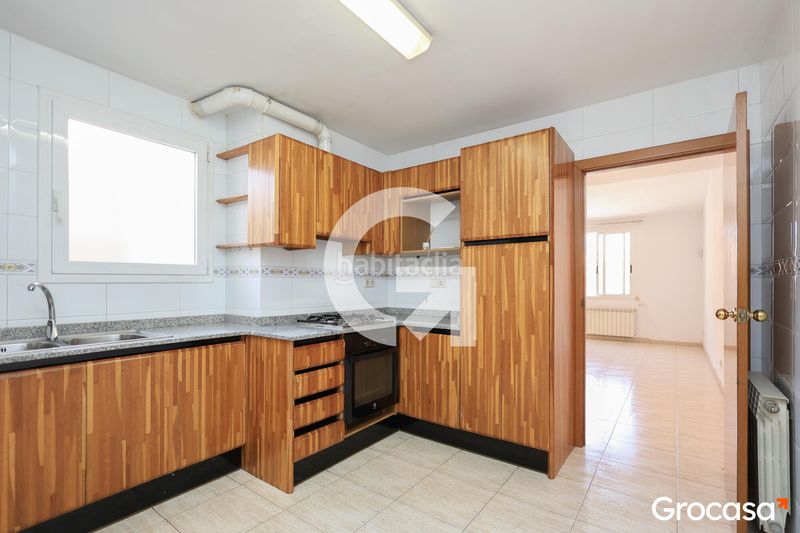 Foto afd77873-fc8d-4245-a30e-ceff7646fd86. Etagenwohnung mit heizung in Collblanc Hospitalet de Llobregat (L´)