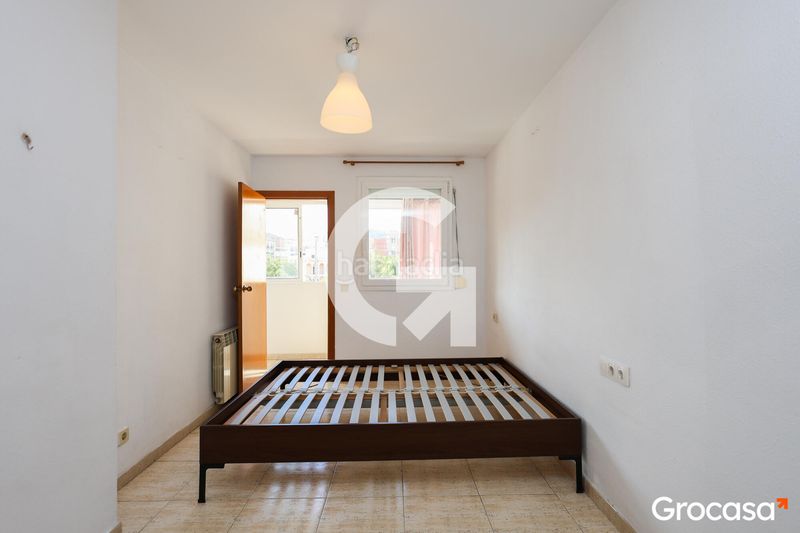 Foto c7de5aa2-fa7e-454b-9d54-1a81b89496f2. Etagenwohnung mit heizung in Collblanc Hospitalet de Llobregat (L´)