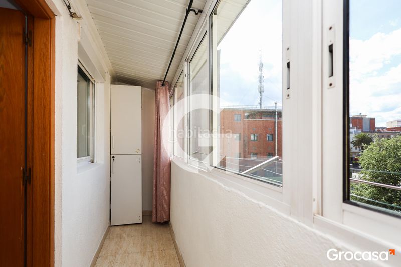 Foto f88b11f7-f91a-4bce-9ae4-f99fec3d97eb. Etagenwohnung mit heizung in Collblanc Hospitalet de Llobregat (L´)