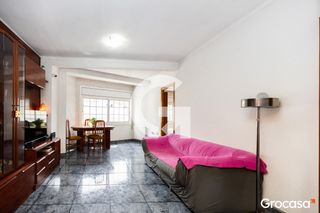 Etagenwohnung in Centre. Para entrar a vivir en casco antiguo !!