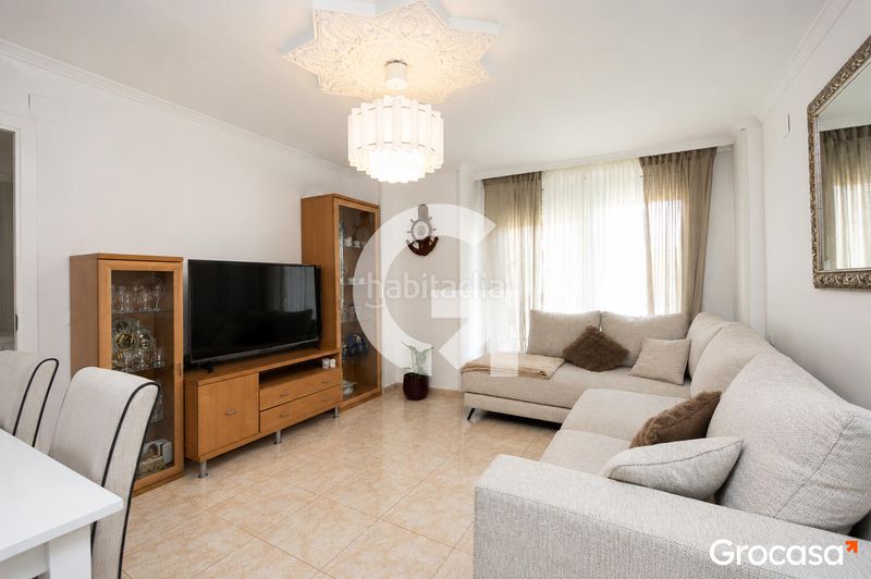Foto a71b8c24-7d31-4147-912d-a2c5feb7f148. Pis a Torrent Ballester Viladecans