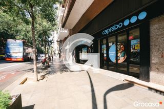Casa adossada a Sants