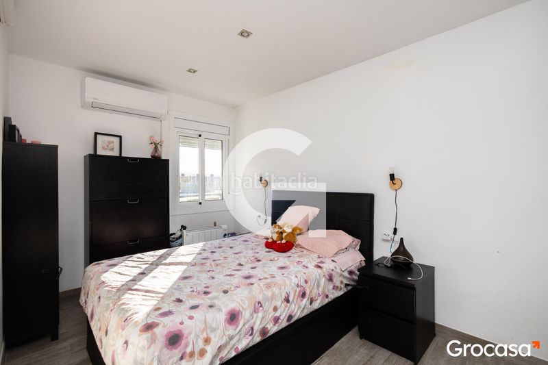 Foto 7acba4f2-520b-4f38-9603-bb48e5db9d9a. Apartament a Sant Ildefons Cornellà de Llobregat