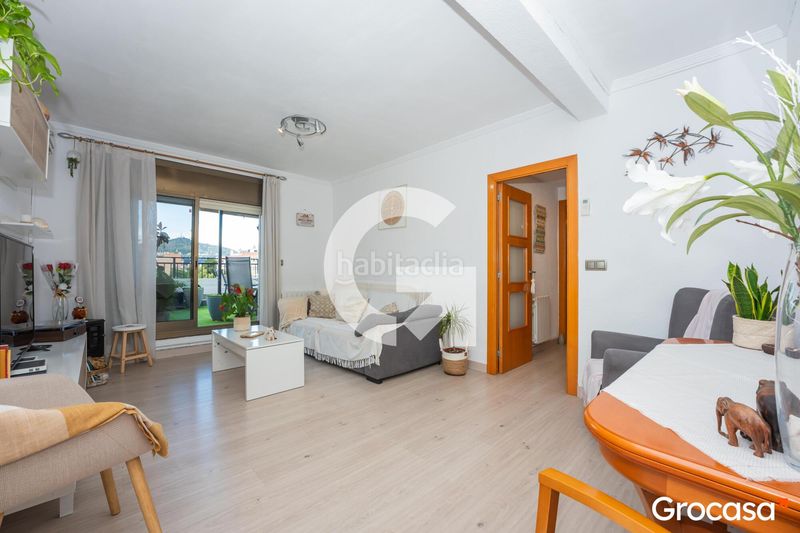 Foto 2a6d2bd7-ce6c-4003-811e-08d0a17bb680. Àtic amb calefacció a El Pedró Cornellà de Llobregat