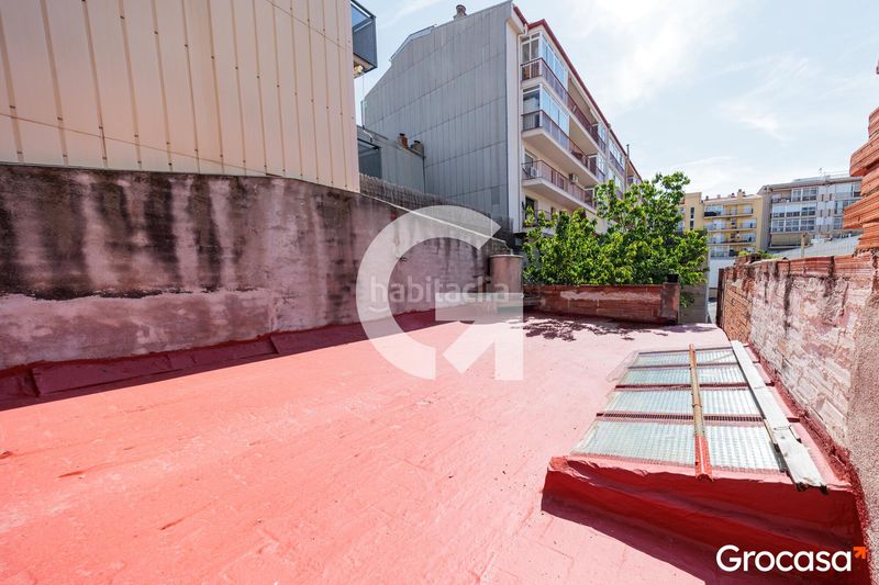 Foto 636c0d5f-5eb8-4b81-83b0-23f50d35ae8e. Casa a Sant Pere Nord Terrassa