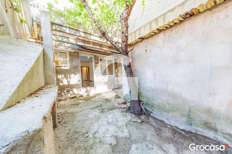 Foto fa25863c-6131-42db-8436-b732a332c23b. Casa a Sant Pere Nord Terrassa