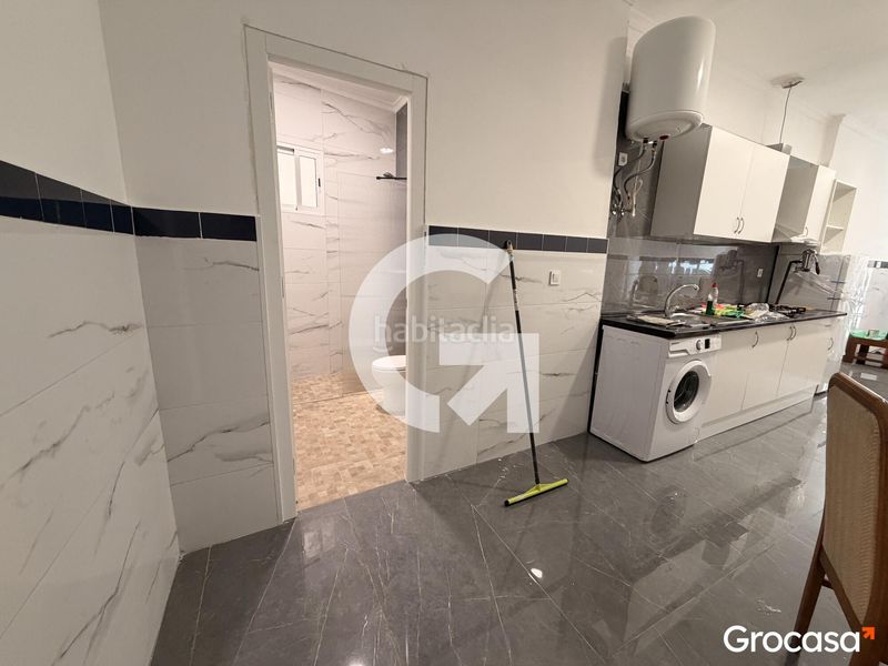 Foto a0151a03-e65d-4298-bbe3-46e15483708b. Planta baixa a Nuevo Centro Sagunt