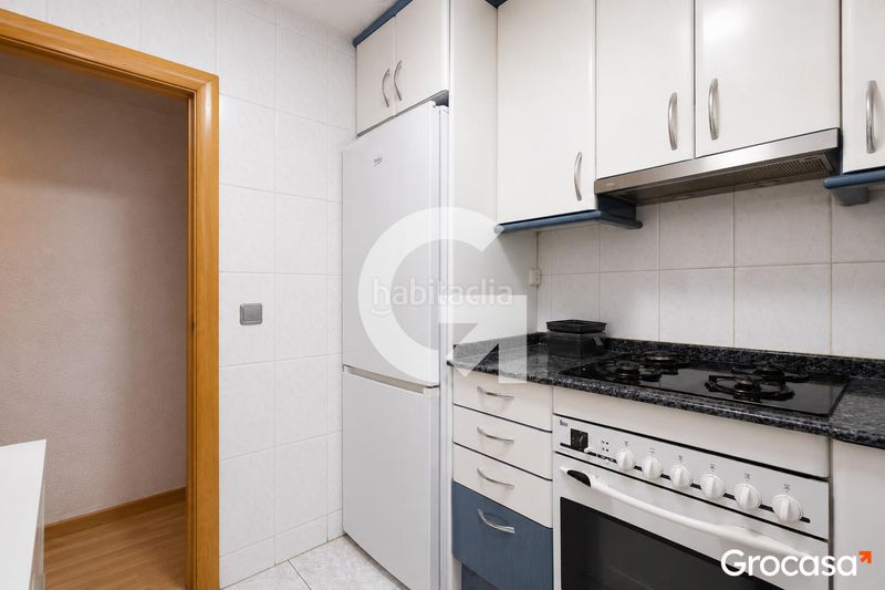 Foto b01e8a9e-d67c-4e63-a5ab-a88a819ecaa8. Pis amb calefacció a Sant Ildefons Cornellà de Llobregat
