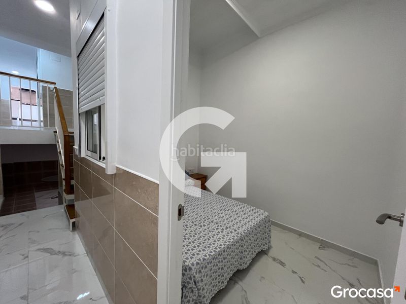 Foto eacce99d-4dfa-4900-900f-9a56acf17194. Local comercial amb calefacció a Nuevo Centro Sagunt