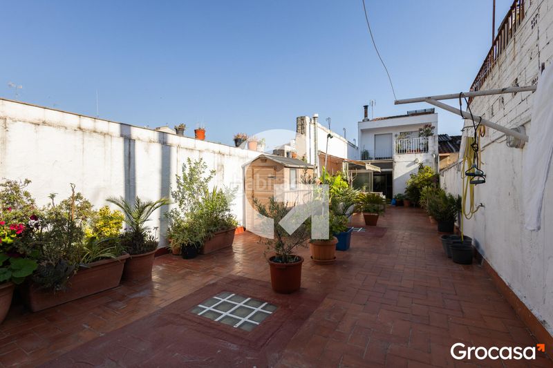 Foto c9ef3cbe-0e02-45dc-8246-ce0dd96ef35c. Casa amb calefacció aparcament a Sant Pere Nord Terrassa