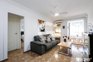 Flat in Sagnier-Plaça de Catalunya. Confort, ubicación y versatilidad piso reformado en el prat de l