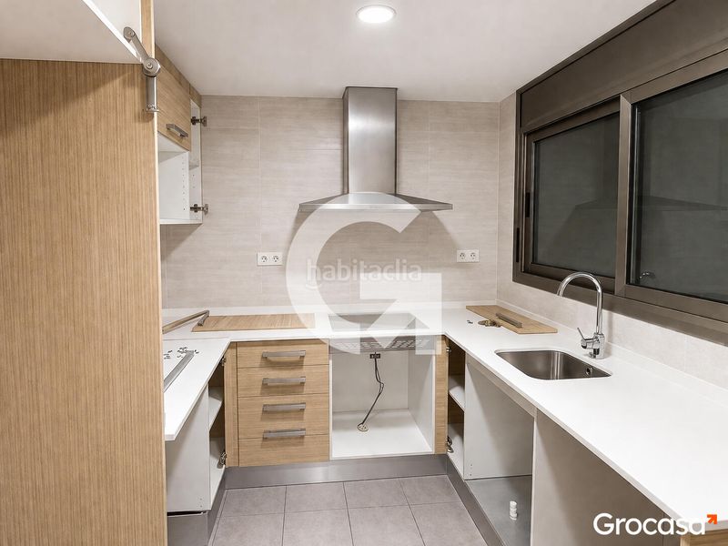 Foto 78e0a91f-6a1b-49fd-90b3-4e08e9c68799. Piso dúplex premium en el corazón de la ciudad en Sant Vicenç dels Horts