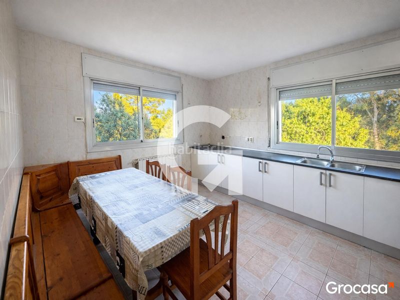 Foto b7923de3-257e-43ca-8382-452299ef8251. Casa amb calefacció aparcament piscina a Vallirana