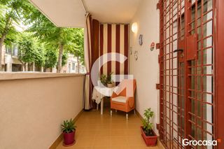 Pis  Cl sant josep. Encantador piso en el centro con 3 habitaciones y balcón.