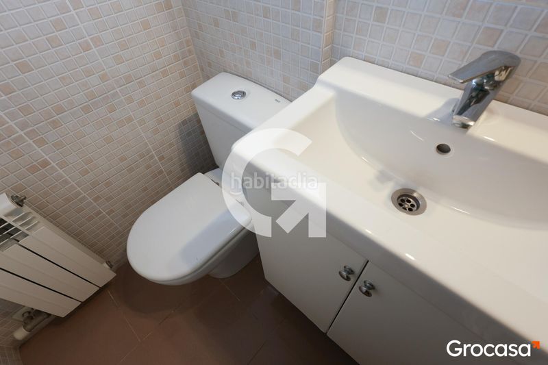Foto d9b527cf-3db5-40f2-bca5-75247563cda6. Pis amb calefacció aparcament piscina a Els Canyars Castelldefels