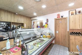 Local Comercial  Cl santiago rusinyol. Local con traspaso