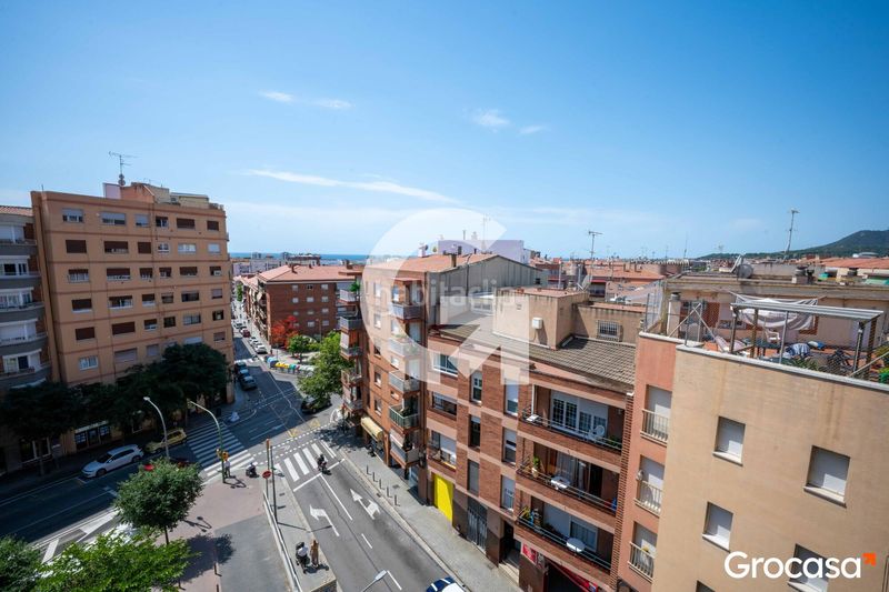 Foto 944e67df-c057-4d75-9984-8169447fbaad. Pis amb aparcament a Peramàs Mataró