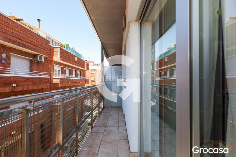 Foto 6056e84a-1c2b-43c0-b352-959fcb1b70af. Casa adossada amb calefacció aparcament a Centre Viladecans