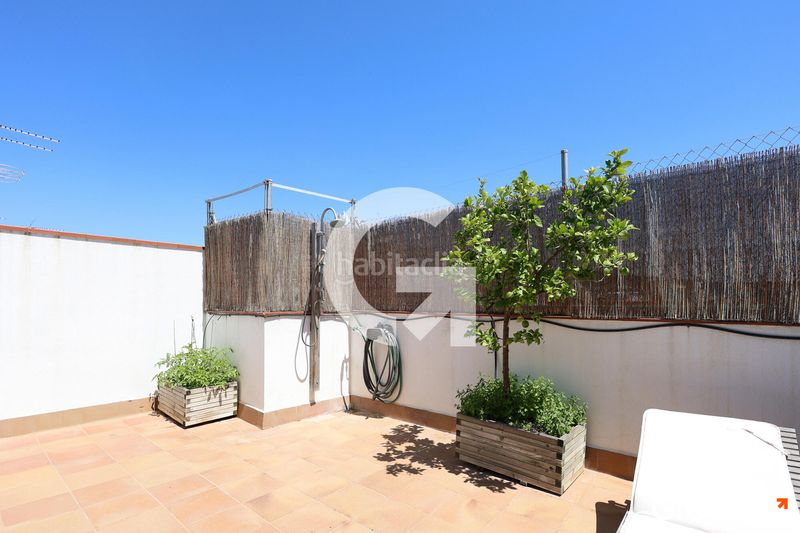 Foto bc53cb5a-9b23-48ce-aa96-111ce812334d. Casa adossada amb calefacció aparcament a Centre Viladecans