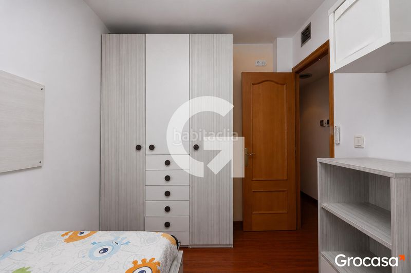 Foto d2aabfd1-628f-4ee8-9e6a-6fdee489aa87. Casa adossada amb calefacció aparcament a Centre Viladecans