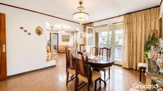 Flat  Cl moli del. Todo exterior con balcon y ascensor