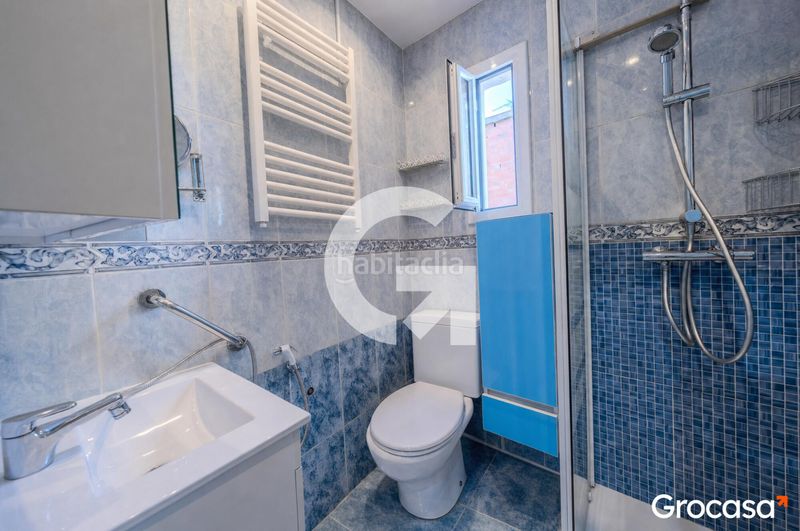 Foto c2086a29-d7b7-42fb-88e6-a9d463ff14c2. Àtic a Carmel Barcelona