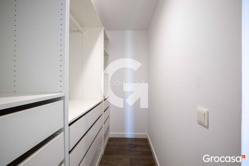 Foto de9da7cd-06c0-453d-944e-cc4a72cbe077. Casa aparellada amb calefacció aparcament piscina a Mataró