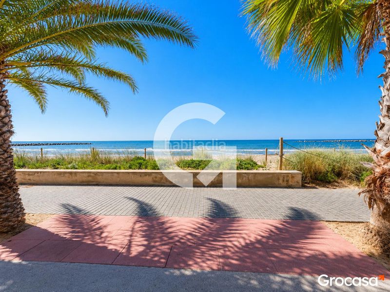 Foto 0a2860f3-5ef8-497d-9cb8-33b4107efe5b. Semi detached house with heating parking in Les Salines-Pla de Sant Pere Cubelles