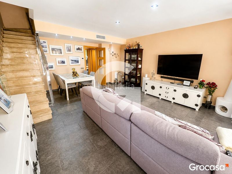 Foto 592c8e1d-8ce8-4e46-b69d-7c6d9fe6c8fb. Semi detached house with heating parking in Les Salines-Pla de Sant Pere Cubelles