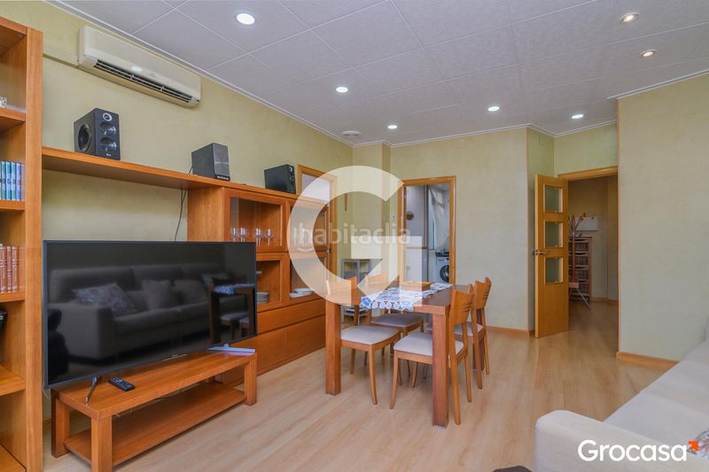 Foto f6a36c91-e885-4096-a26a-d872a6bf2c51. Pis amb calefacció a Diagonal-Colomeres Gavà