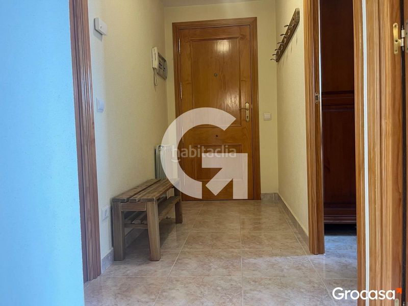 Foto a37437c5-348b-4f0f-9a23-91a3624b07b6. Àtic amb calefacció aparcament a Laspaúles