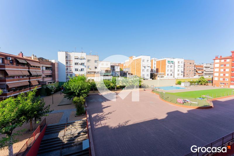 Foto a5128bdb-e9c6-49b2-98be-17b4a210b256. Pis amb calefacció piscina a El Pedró Cornellà de Llobregat