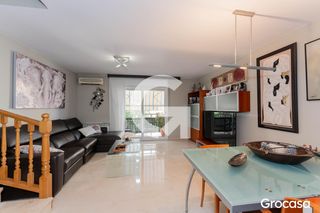 Casa a schiera  Cl francesc moragas. Espectacular casa en cornellá de llobregat