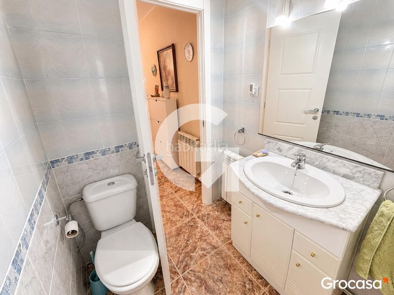 Foto c7ef1d32-0d43-4ca0-a2d8-982d5aec1c6e. Casa amb calefacció aparcament piscina a Vallirana