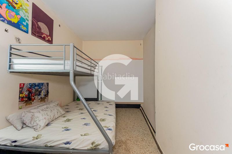 Foto 12f19916-8cea-430a-9239-95764fe0b63d. Pis a Centre Cornellà de Llobregat