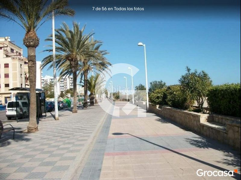 Foto db7f65ba-d4fe-4817-b1fe-97b604342678. Pis a playa puerto de Sagunto Sagunt