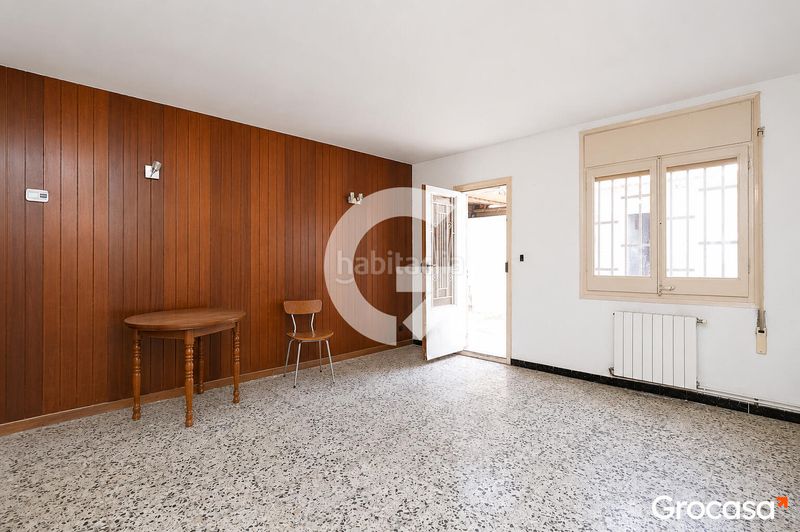 Foto 82a29c7e-b84d-4913-bb87-b8d608eb7ca4. Casa amb calefacció aparcament a Centre Viladecans