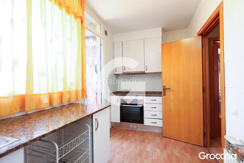 Foto b329c638-668e-4c96-ba5b-9e6596e14242. Dúplex duplex exterior con parking! en Diagonal-Colomeres Gavà