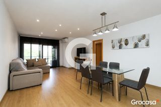 Flat  Pz catalunya. Reformado  balcon  ascensor en plaza catalunya