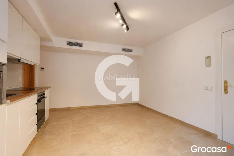 Foto b25d9cfd-4ea8-4f5d-b62a-0f0bb5cecd09. Pis a Centre Rubí