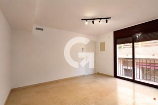 Appartamento  Cl balmes. En exclusiva piso de obra seminueva en el centro.