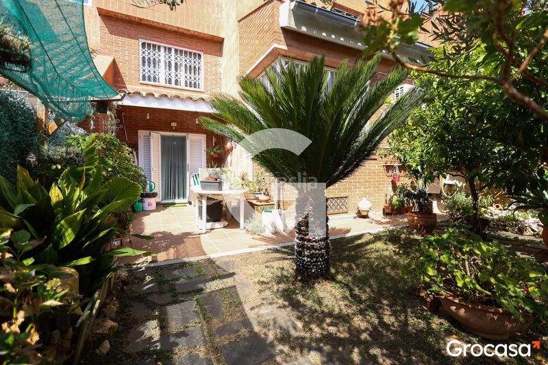 Foto 40e3ca16-cf9e-4501-bc48-109ffaf41274. Casa adosada  en el parque de Marianao en Sant Boi de Llobregat