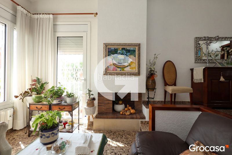Foto ed780b40-f2e1-4ac5-8a74-9d926f208ee1. Casa adosada  en el parque de Marianao en Sant Boi de Llobregat