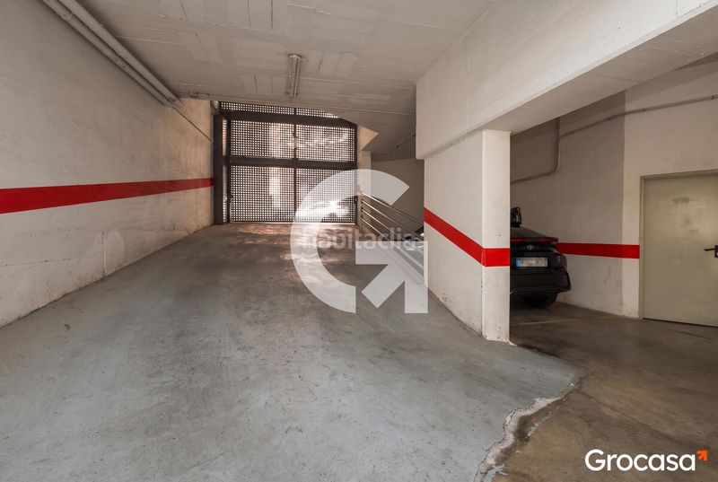 Foto 3e8bdf8c-5fad-4cc1-9bee-268680ce8ed9. Dúplex  con terraza y parking! en Torrent Ballester Viladecans