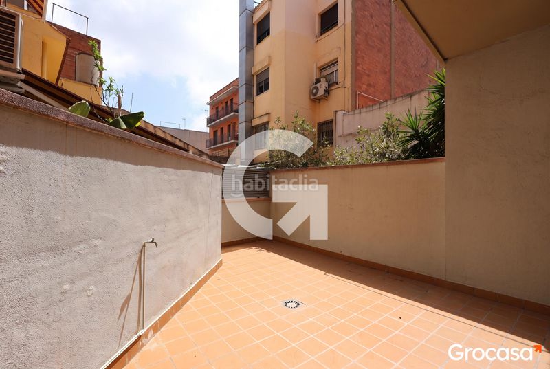 Foto aa0aaceb-9308-459d-bdb0-954e840018e7. Dúplex  con terraza y parking! en Torrent Ballester Viladecans