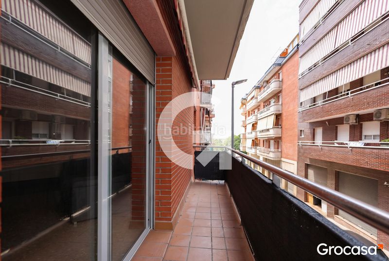 Foto b4085e4e-c9a5-4522-951f-32b2bcf7a380. Dúplex  con terraza y parking! en Torrent Ballester Viladecans