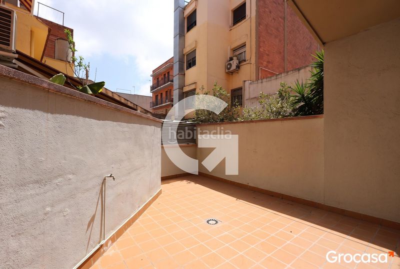 Foto dd7a1da9-30e7-44a6-98a4-89ee3abad219. Dúplex  con terraza y parking! en Torrent Ballester Viladecans